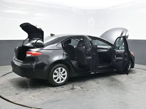 Used 2023 Toyota Corolla LE FWD image 38