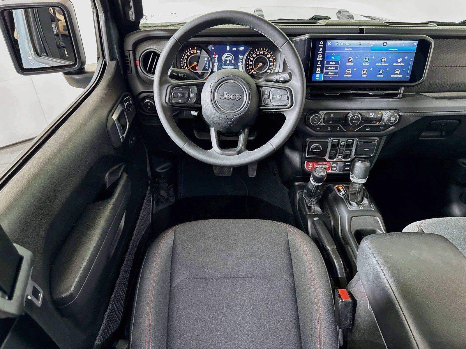 Used 2026 Jeep Gladiator Rubicon AWD/4WD image 18
