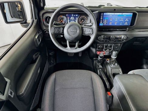 Used 2026 Jeep Gladiator Rubicon AWD/4WD image 18