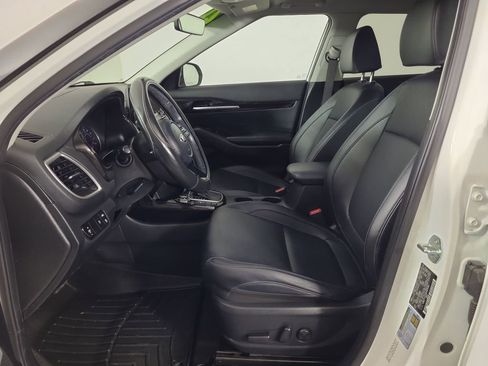 Used 2021 Kia Seltos SX w/ SX Sunroof Package image 19