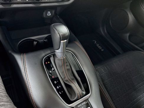 Used 2024 Honda HR-V Sport image 17