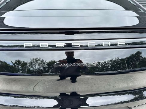 Certified 2023 Porsche Cayenne S AWD/4WD image 14