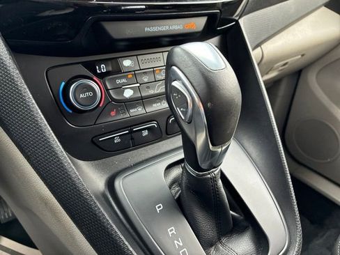 Used 2019 Ford Transit Connect Titanium w/ Driver-Assist Package FWD image 28