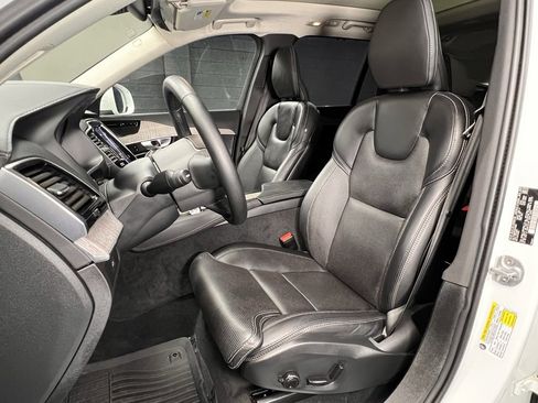 Used 2024 Volvo XC90 B6 Ultimate w/ Protection Package Premier image 3