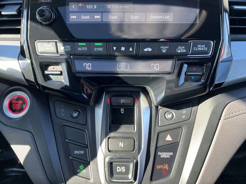 Used 2018 Honda Odyssey EX-L image 20