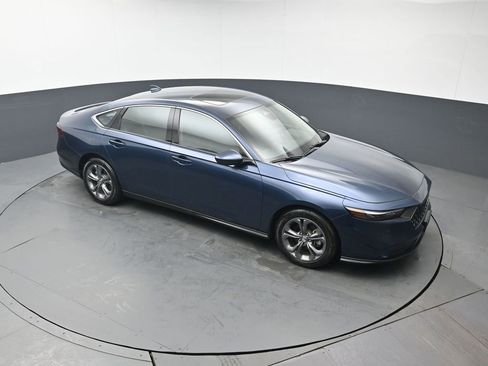 Used 2024 Honda Accord EX image 42