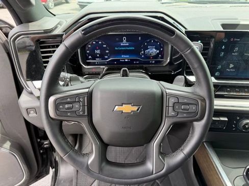 Used 2025 Chevrolet Silverado 1500 High Country image 18
