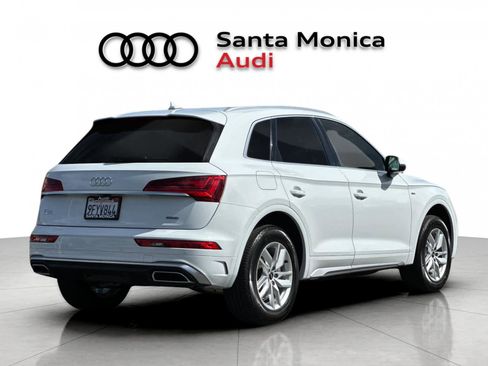 Used 2023 Audi Q5 2.0T Premium w/ Convenience Package image 2