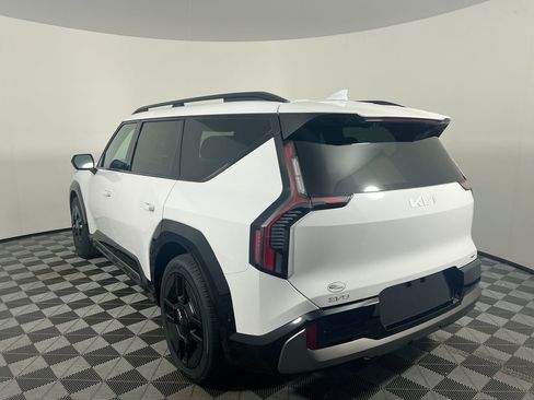 New 2026 Kia EV9 GT-Line AWD/4WD image 7