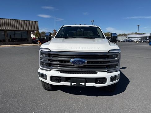 Used 2025 Ford F350 Platinum w/ Platinum Plus Package image 8