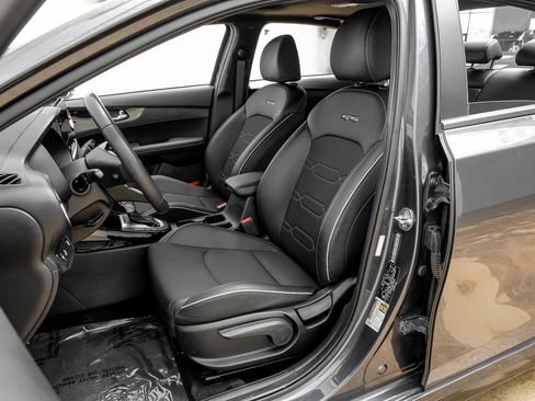 Used 2024 Kia Forte GT-Line w/ GT-Line Premium Package image 29