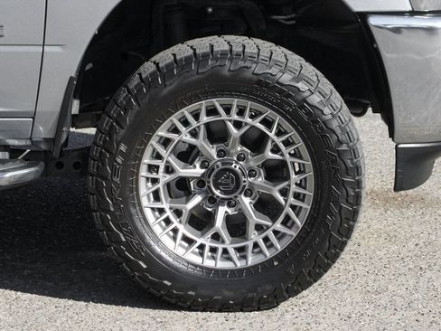 Used 2022 RAM 2500 Big Horn AWD/4WD image 38