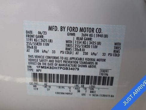 Used 2023 Ford Explorer XLT w/ Equipment Group 202A AWD/4WD image 10