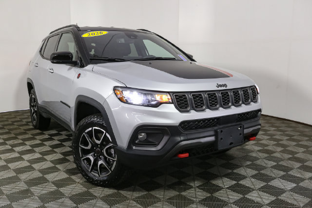 Used 2026 Jeep Compass Trailhawk AWD/4WD image 3