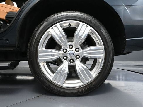 Used 2023 Ford Expedition Platinum image 13