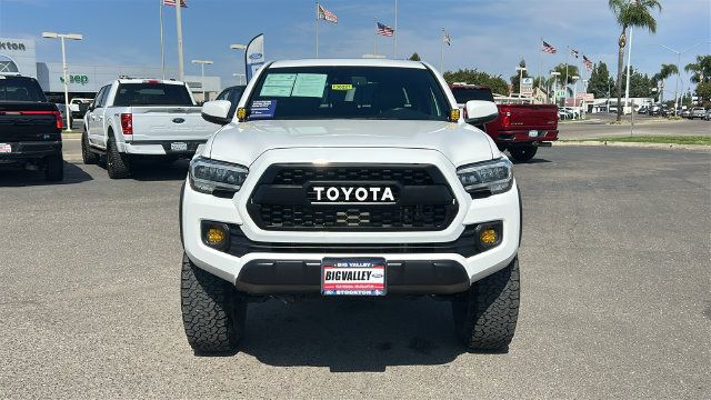 Used 2021 Toyota Tacoma TRD Off-Road w/ TRD Premium Off Road Package AWD/4WD image 9