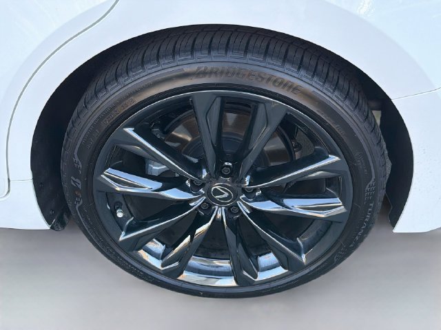 Used 2025 Lexus IS 350 F Sport AWD/4WD image 13