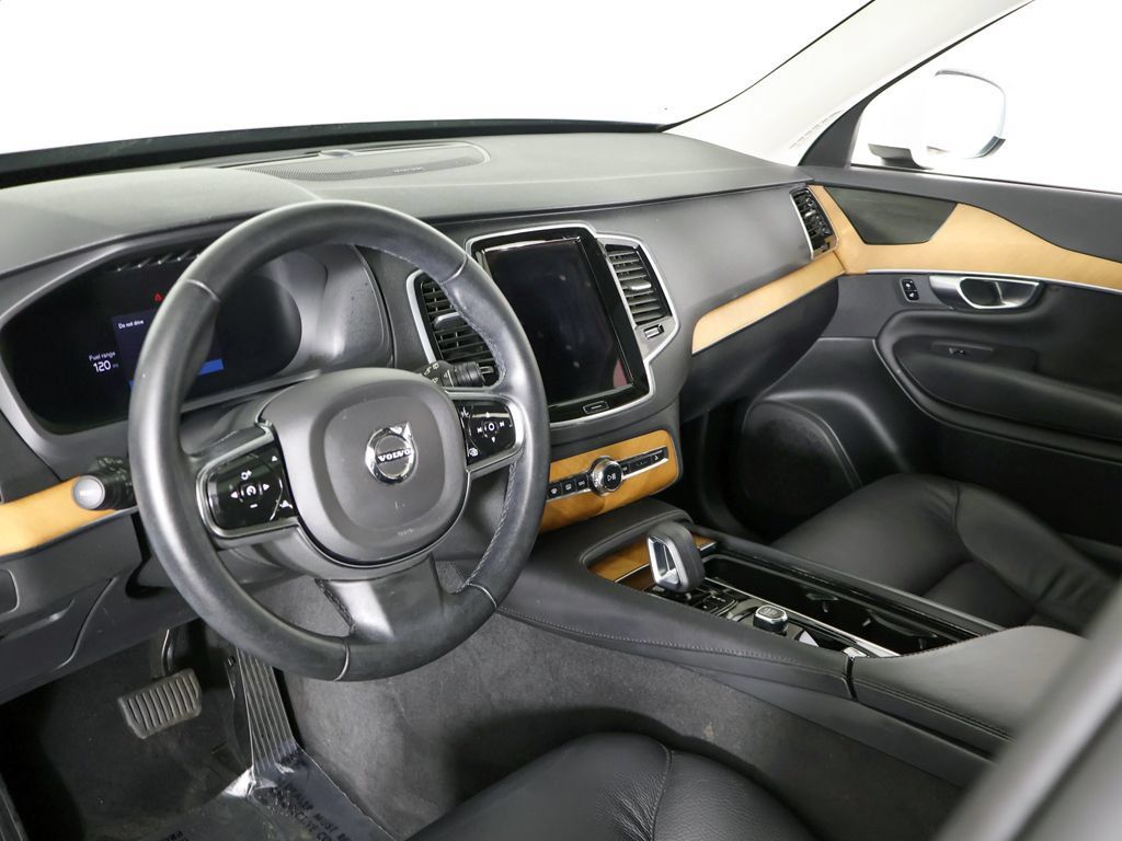 Used 2024 Volvo XC90 B6 Plus w/ Protection Package Premier AWD/4WD image 30