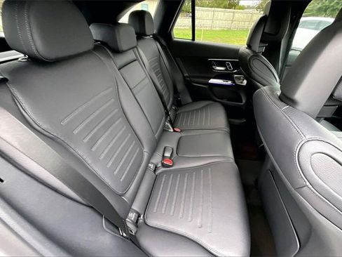 New 2026 Mercedes-Benz GLC 300 image 24