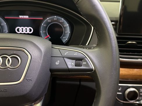 Used 2022 Audi Q5 2.0T Premium Plus AWD/4WD image 18