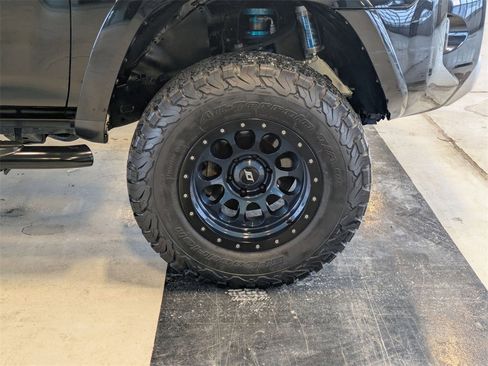 Used 2019 Toyota 4Runner TRD Off-Road image 21