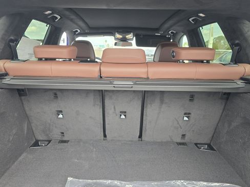 New 2026 BMW X5 M60i image 12