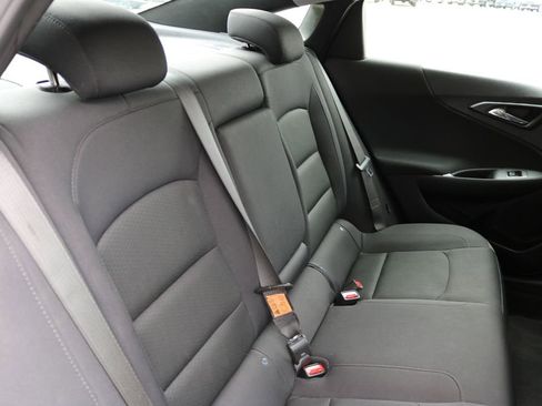 Used 2025 Chevrolet Malibu LT image 15