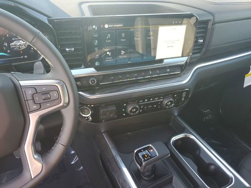 New 2026 Chevrolet Silverado 1500 LTZ w/ LTZ Premium Package AWD/4WD image 25