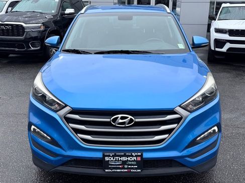 Used 2017 Hyundai Tucson SE Plus image 2