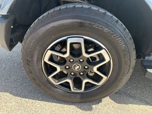 Used 2023 Ford Bronco Outer Banks AWD/4WD image 5