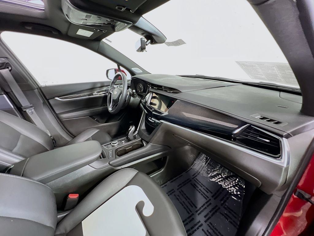 Used 2024 Cadillac XT6 Sport w/ LPO, Onyx Lite Package AWD/4WD image 35