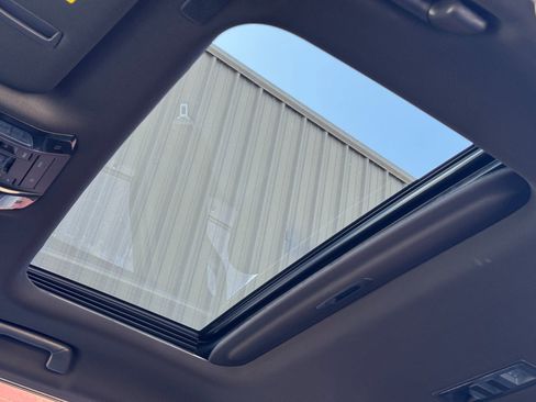 Used 2024 Lexus GX 550 w/ Cold Area Package image 12