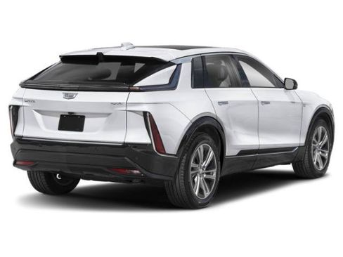 Used 2024 Cadillac Lyriq Luxury w/ Nappa Leather Package AWD/4WD image 2