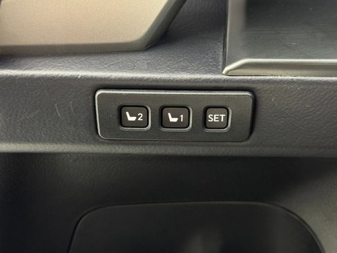 Used 2023 Lexus GX 460 Premium image 19