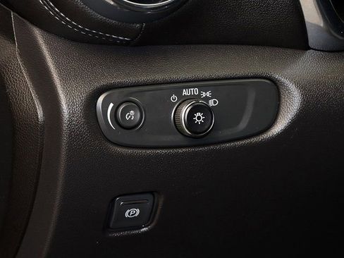 Used 2024 Chevrolet Blazer LT image 24