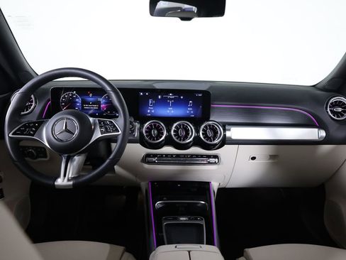Certified 2026 Mercedes-Benz GLB 250 4MATIC image 44