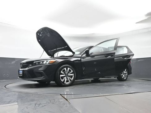 Used 2023 Honda Civic LX image 45