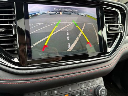 Used 2024 Dodge Durango R/T AWD/4WD image 14