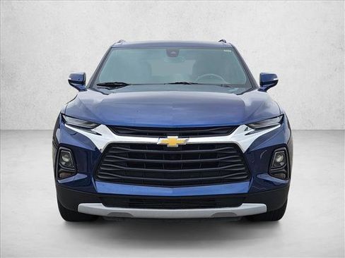 Used 2022 Chevrolet Blazer LT FWD image 2