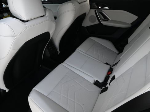 New 2026 BMW X2 xDrive28i w/ Technology Package AWD/4WD image 12