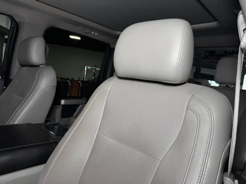 Used 2015 Ford F150 Lariat w/ Equipment Group 502A Luxury RWD image 27