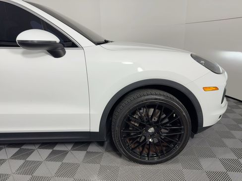 Certified 2021 Porsche Cayenne image 12