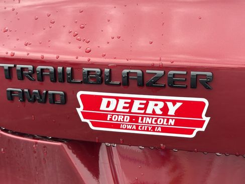 Used 2023 Chevrolet TrailBlazer RS w/ Sun and Liftgate Package AWD/4WD image 35