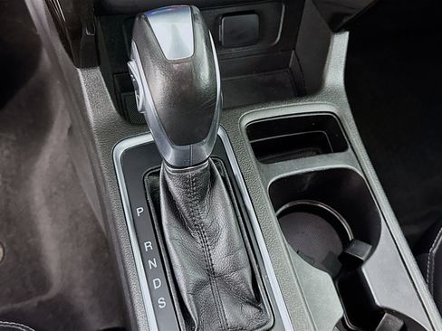 Used 2019 Ford Escape Titanium image 27