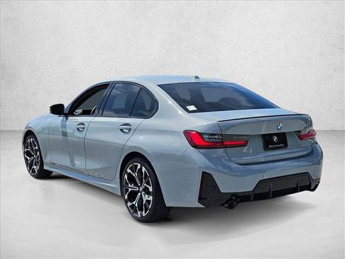 Used 2026 BMW 330i Sedan w/ M Sport Package RWD image 9