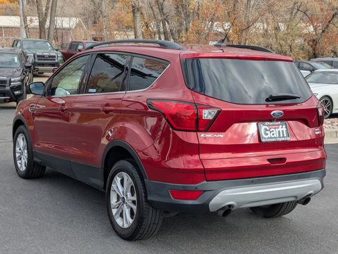 Used 2019 Ford Escape SEL image 8