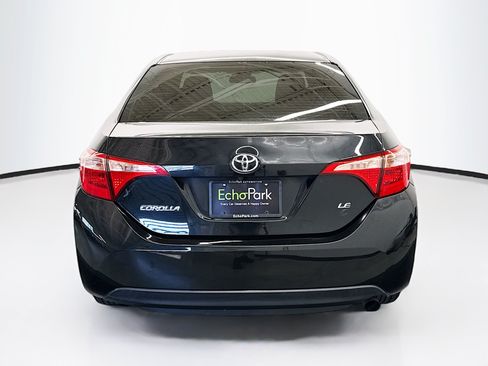 Used 2018 Toyota Corolla LE FWD image 7