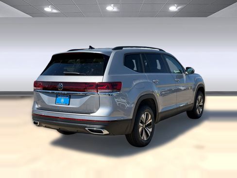 New 2026 Volkswagen Atlas SE image 9