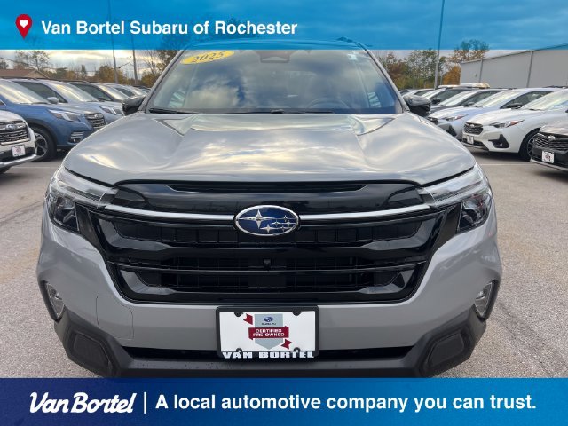 Certified 2025 Subaru Forester Touring AWD/4WD image 2