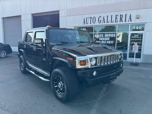 Used 2005 HUMMER H2 SUT w/ Preferred Equipment Group AWD/4WD image 5